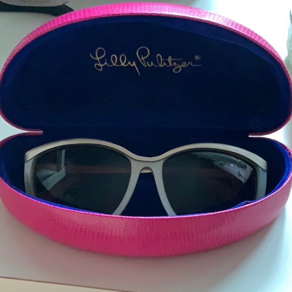 Lilly Pulitzer sunglasses with FREE LP CROAKIES